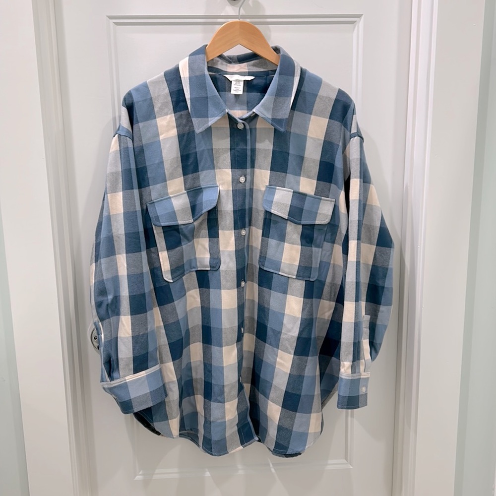 H&M blue and white flannel jacket